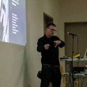 Feierabend, da ist die Tür! :-)